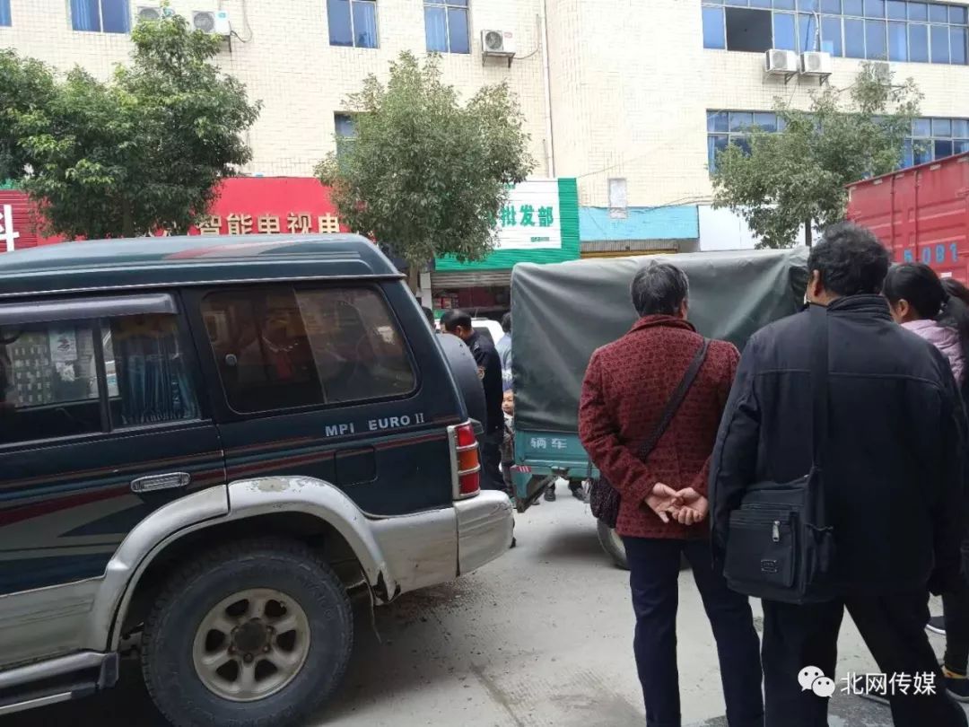 回隆最新事件，自然美景的探索之旅